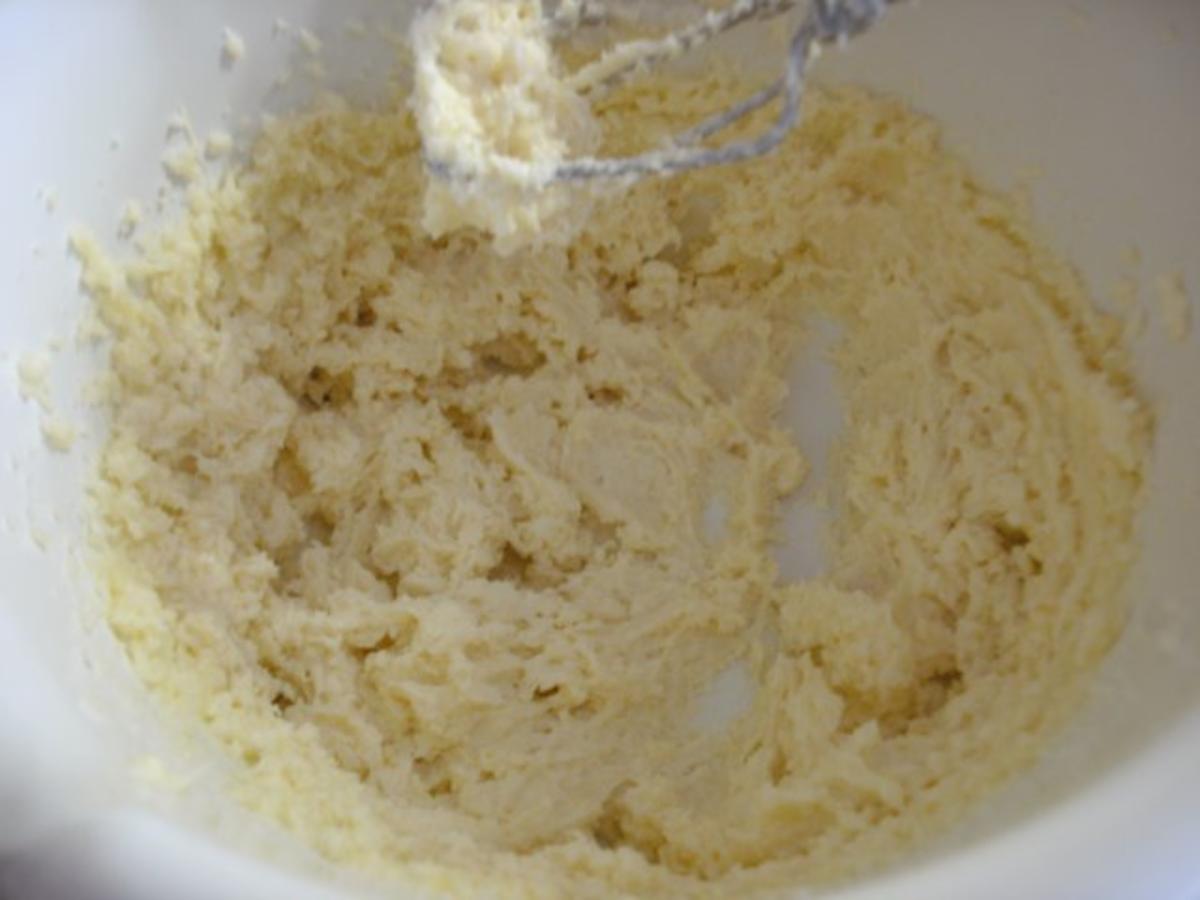 Rhabarberkuchen mit Butterstreuseln - Rezept - Bild Nr. 7