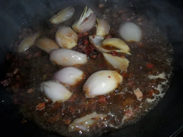 Schweinenacken-Koteletts in Gin-Schalotten-Sauce - Rezept - Bild Nr. 6