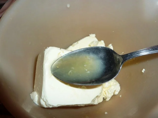 Rezept: Torten: Philadelphiatorte mit Erdbeeren Bild Nr. 4 Torten: Philadelphiatorte mit Erdbeeren - Rezept - Bild Nr. 4