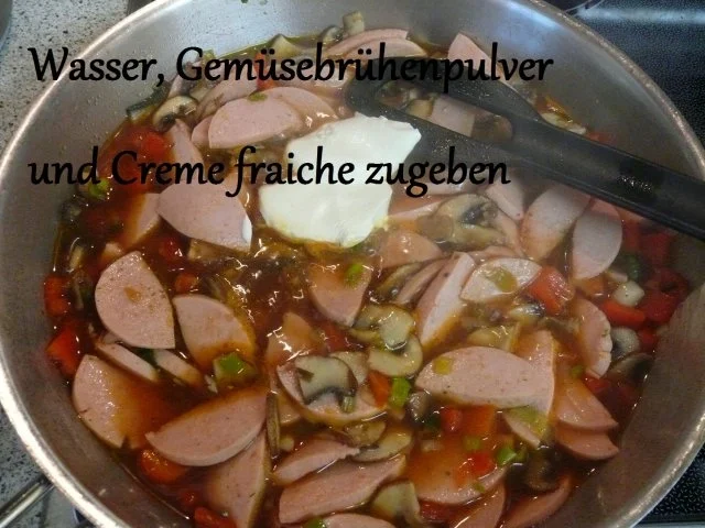 Rezept: Würstchen-Jäger-Gulasch Bild Nr. 13 Würstchen-Jäger-Gulasch - Rezept - Bild Nr. 13