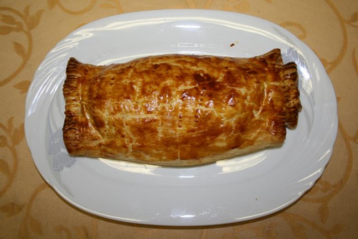 Bilder für Hackfleisch-Strudel - Rezept