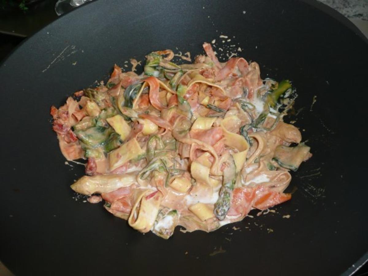 SPARGEL/TAGLIATELLE & TAGLIATELLE....ich versuche es aus Colorado.... - Rezept - Bild Nr. 6