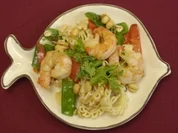 Thailändischer Sommersalat mit Nudeln und Gambas (Elke Rosenfeldt) - Rezept