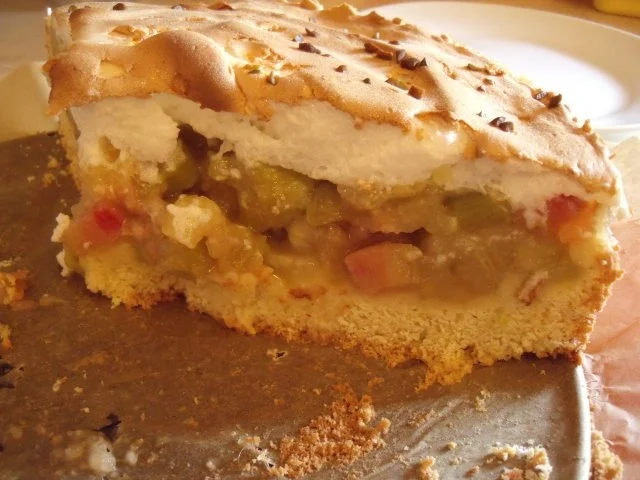 Rhabarberkuchen mit Baiserdecke - Rezept - Bild Nr. 2