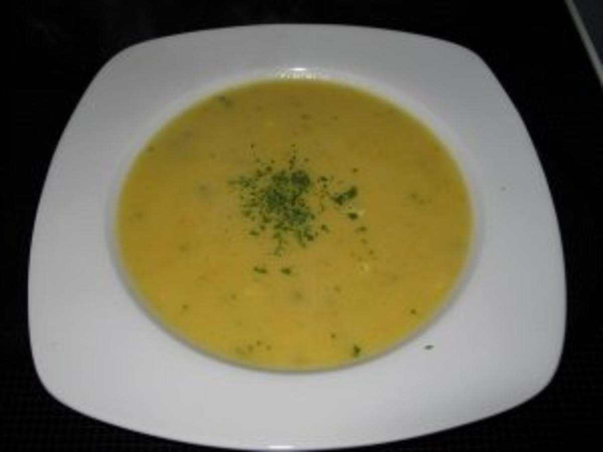 Kartoffelcremesuppe mit frischen Kräutern - Rezept - kochbar.de