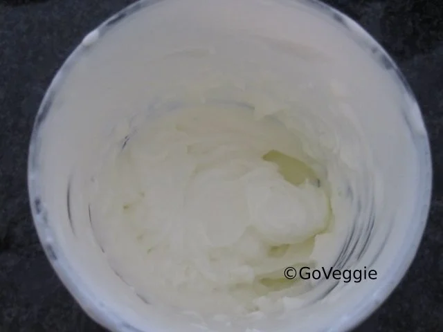 Rezept: Zitronen-Buttermilch-Mousse Bild Nr. 4 Zitronen-Buttermilch-Mousse - Rezept - Bild Nr. 4