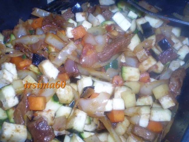 Rezept: Kalbsragout mit Gemüse und Couscous Bild Nr. 11 Kalbsragout mit Gemüse und Couscous - Rezept - Bild Nr. 11