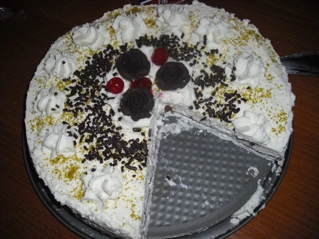 Rezept: Sahne-Baiser Torte Sahne-Baiser Torte - Rezept