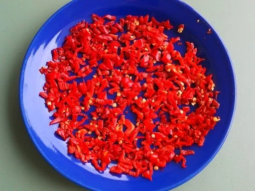 Rezept: Olio Diavolo schärfer als Tabasco Bild Nr. 4 Olio Diavolo schärfer als Tabasco - Rezept - Bild Nr. 4