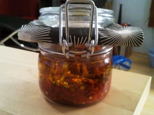 Rezept: Olio Diavolo schärfer als Tabasco Olio Diavolo schärfer als Tabasco - Rezept