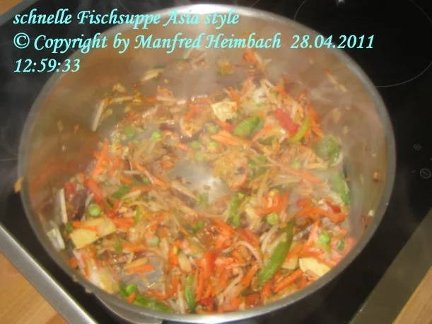 Rezept: Suppen – Manfred’s superschnelle Fischsuppe Asia Style Bild Nr. 3 Suppen – Manfred’s superschnelle Fischsuppe Asia Style - Rezept - Bild Nr. 3
