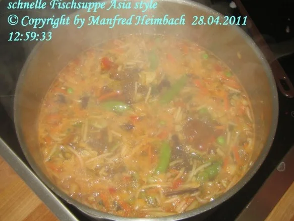 Rezept: Suppen – Manfred’s superschnelle Fischsuppe Asia Style Bild Nr. 4 Suppen – Manfred’s superschnelle Fischsuppe Asia Style - Rezept - Bild Nr. 4