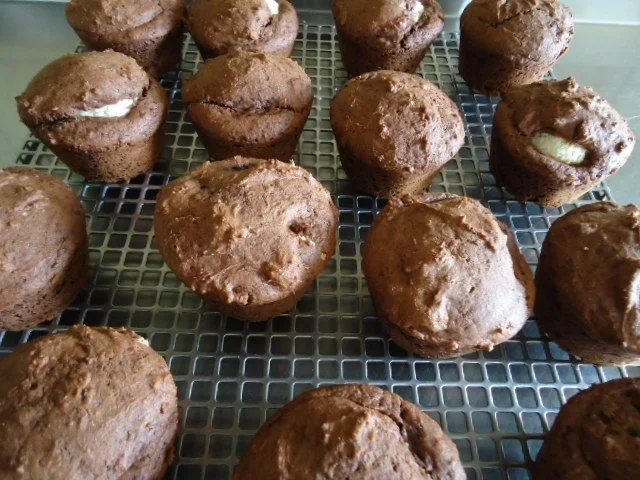 Rezept: Schoko Muffin mit Kokoskern Bild Nr. 2 Schoko Muffin mit Kokoskern - Rezept - Bild Nr. 2