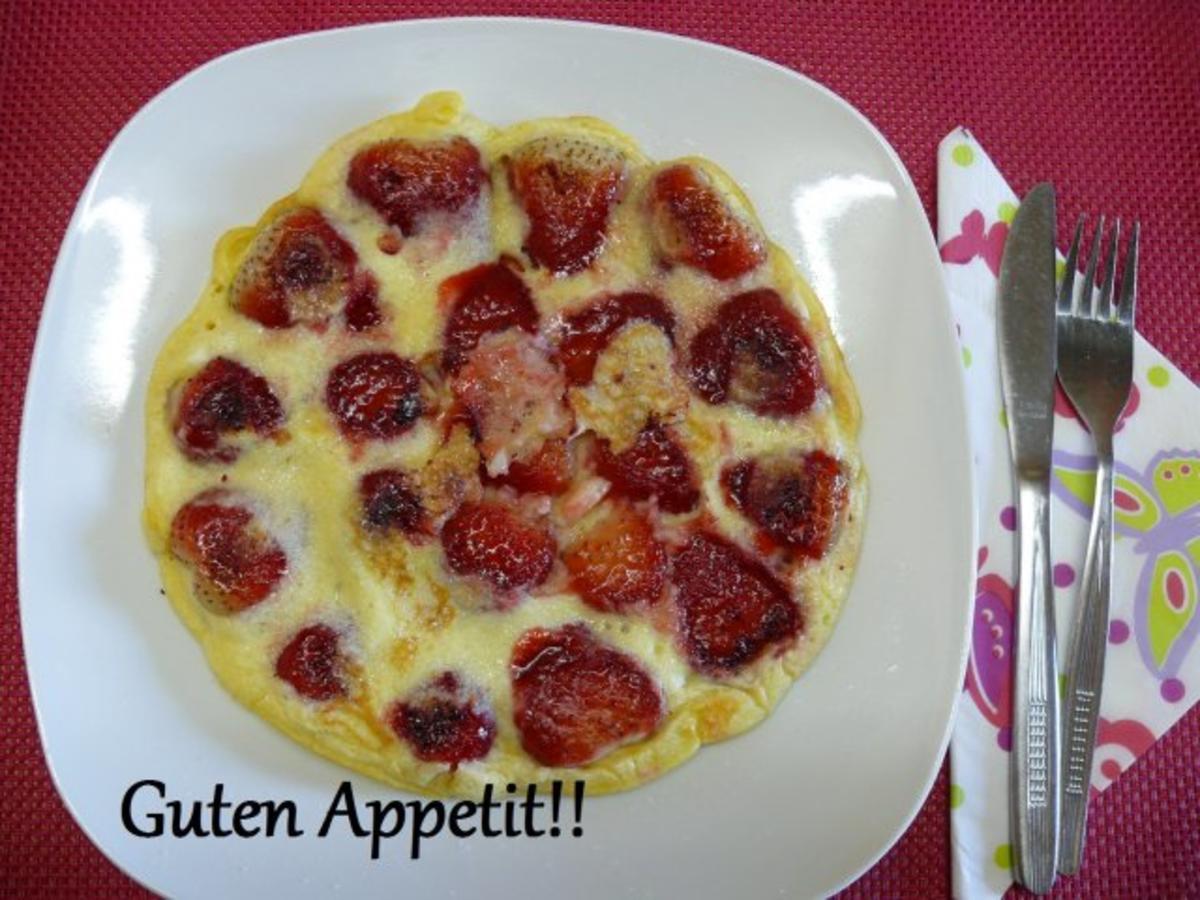 Erdbeerpfannkuchen mit Eier und Mehl - Rezept mit Bild - kochbar.de