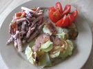 Rezept: Wurstsalat mit krossen Bratkartoffeln... Wurstsalat mit krossen Bratkartoffeln... - Rezept