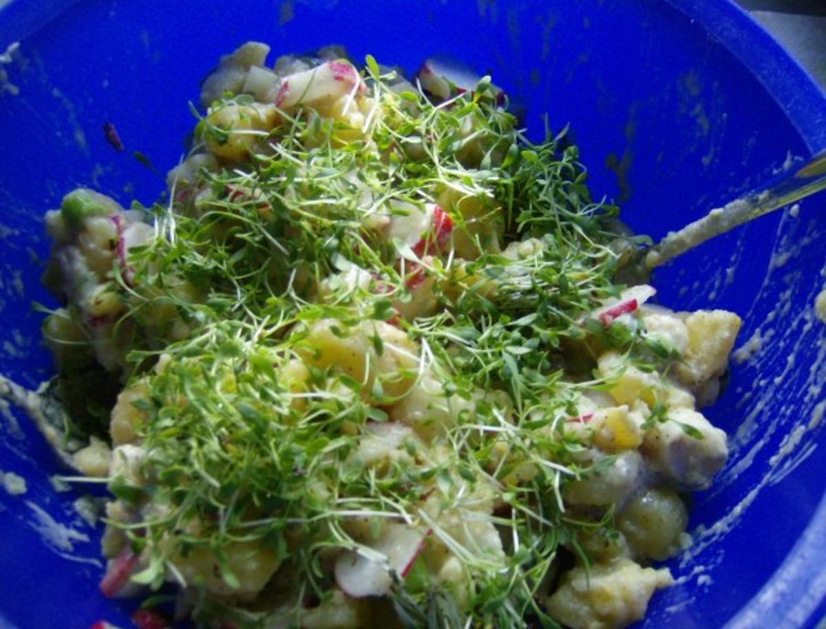 Kartoffelsalat mit Radieserl und Lauchzwieberl - Rezept - Bild Nr. 4