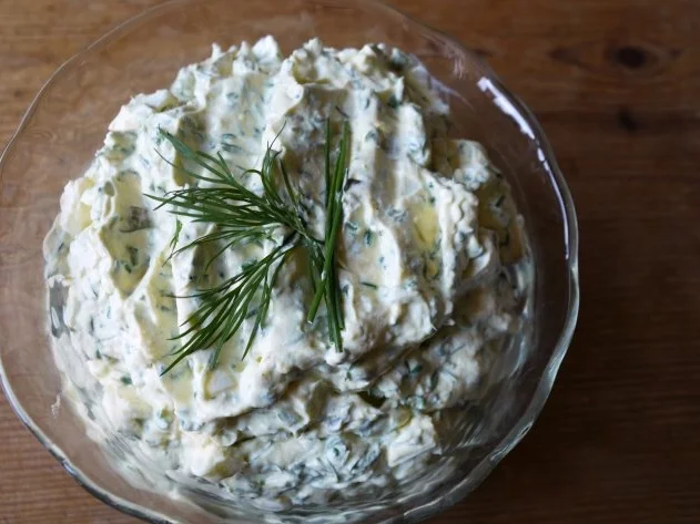 Eier-Kräutersauce ( sog.Eierpampe) - Rezept