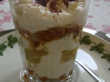 Rezept: Rhabarber - Amarettini - Tiramisu Bild Nr. 6 Rhabarber - Amarettini - Tiramisu - Rezept - Bild Nr. 6