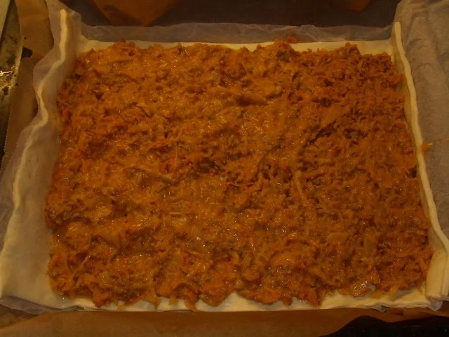 Rezept: Pizza mit Sauerkraut und Hackfleisch Bild Nr. 4 Pizza mit Sauerkraut und Hackfleisch - Rezept - Bild Nr. 4