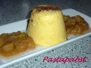Rezept: Orangencreme mit Rhabarberkompott Orangencreme mit Rhabarberkompott - Rezept