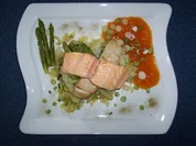 Lachs&viktoriabarschfilett auf Mangold-Spitzkohl-Spargelgemüse an Mangochutney - Rezept