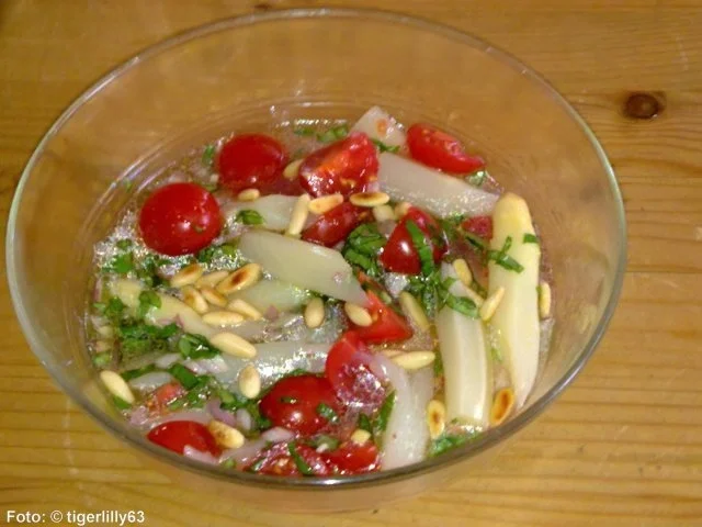 Rezept: Spargelsalat 'italienisch' Bild Nr. 2 Spargelsalat 'italienisch' - Rezept - Bild Nr. 2