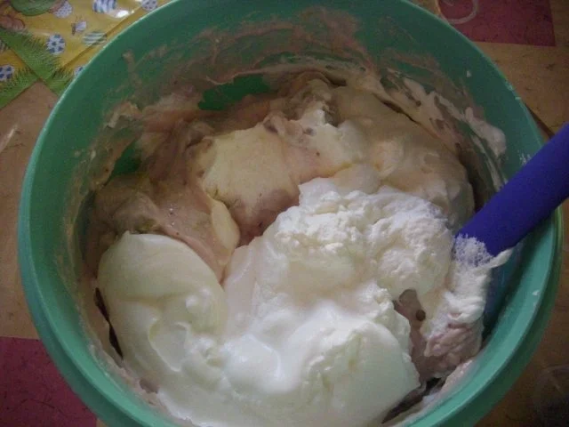 Rezept: Rhabarber-Frischkäse-Sahne-Torte Bild Nr. 8 Rhabarber-Frischkäse-Sahne-Torte - Rezept - Bild Nr. 8