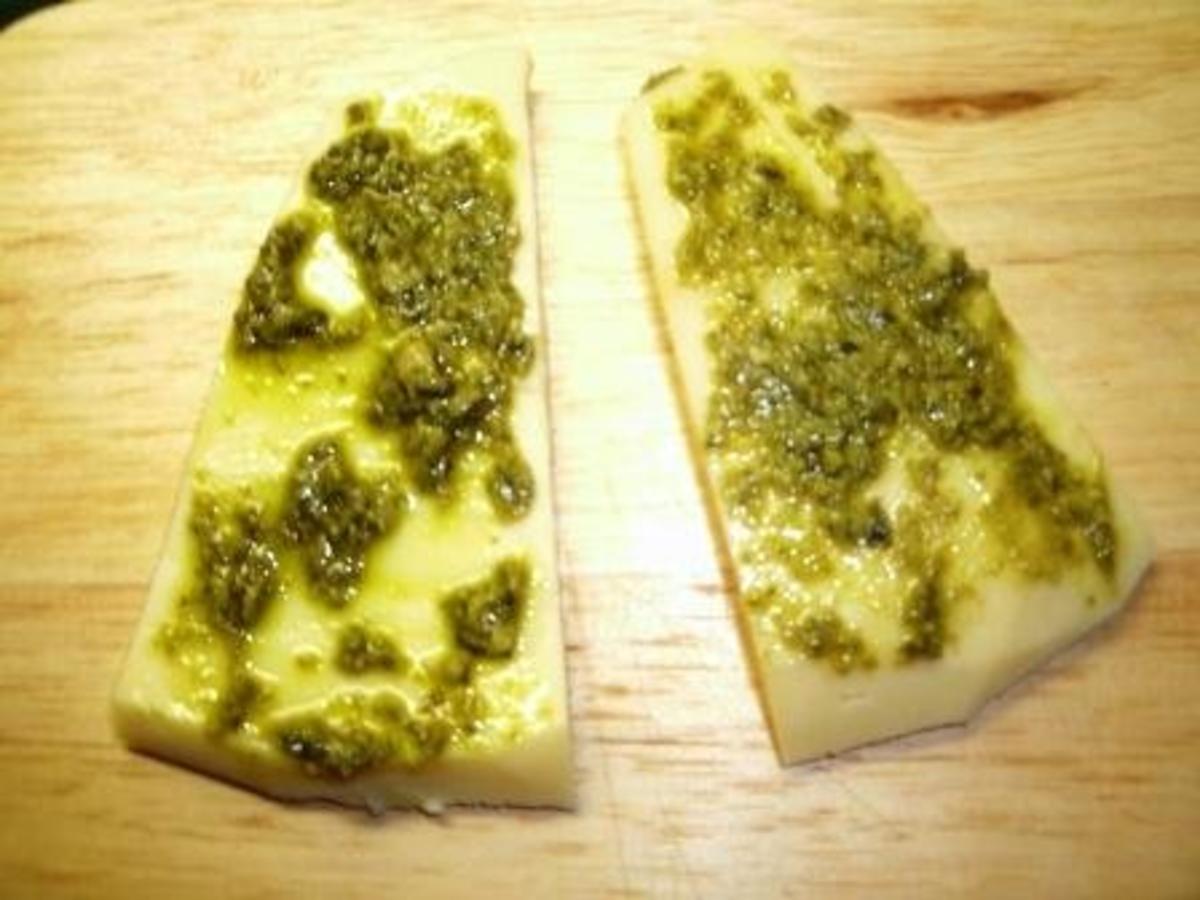 Gebratener Basilikum-Käse in Sesam-Mandelpanade - Rezept - Bild Nr. 2