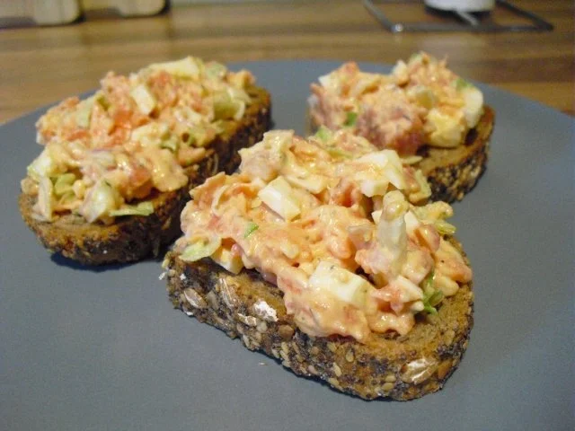 Rezept: Lachs-Ei-Aufstrich Lachs-Ei-Aufstrich - Rezept