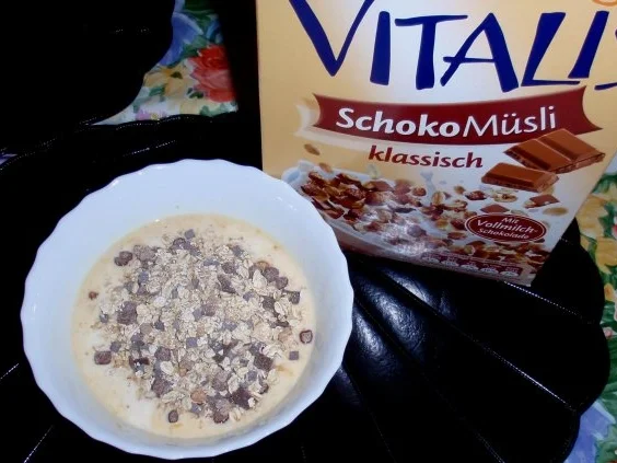 Rezept: Guten Morgen Frühstücksmüli mit viel Obst Bild Nr. 5 Guten Morgen Frühstücksmüli mit viel Obst - Rezept - Bild Nr. 5