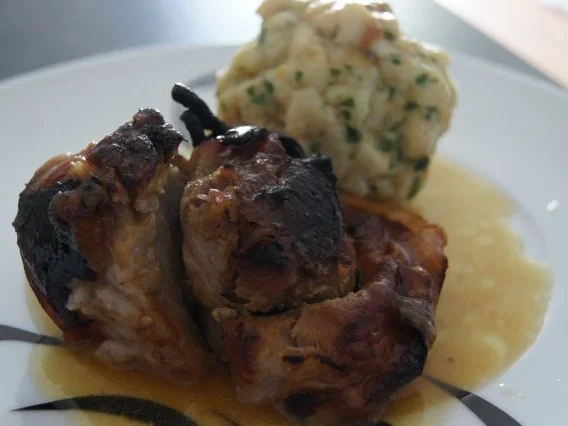 Rezept: Rollbraten vom Spanferkel Bild Nr. 2 Rollbraten vom Spanferkel - Rezept - Bild Nr. 2