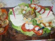 Irenes Salatplatte herzhaft & süß mit gerösteten Brötchenscheiben !! - Rezept