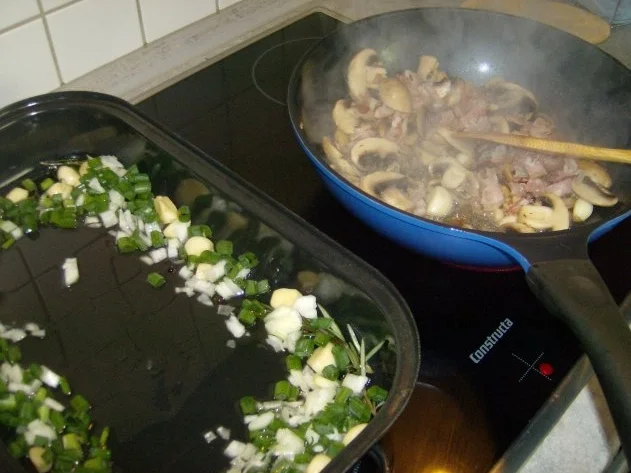 Rezept: Hackbraten mal anders mit viel Soße Bild Nr. 5 Hackbraten mal anders mit viel Soße - Rezept - Bild Nr. 5