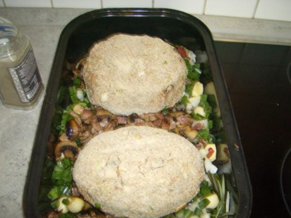 Hackbraten mal anders mit viel Soße - einfach - von moniundpeter