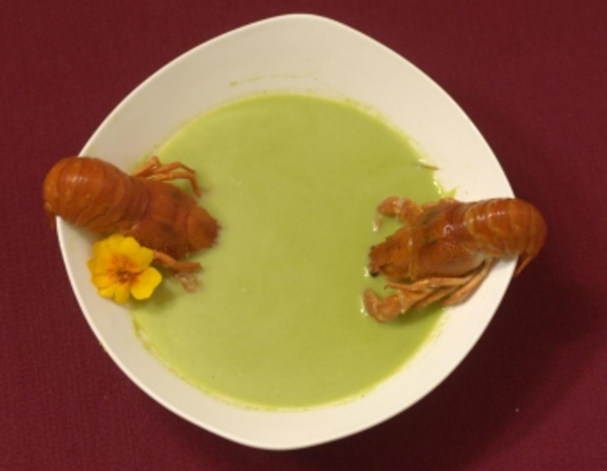 Feine Erbsensuppe mit Flusskrebsschwänzen (Nils Julius) - Rezept ...