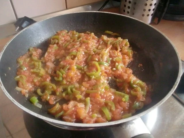 Rezept: Menemen / original türkisches Rührei Bild Nr. 7 Menemen / original türkisches Rührei - Rezept - Bild Nr. 7