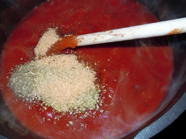 Parmesan-Hähnchen mit Tomatensauce und Basmatireis - Rezept - Bild Nr. 3