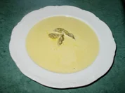 Suppe/Sahnig - Spargel-Sahne-Süppchen vom grünen Spargel - Rezept