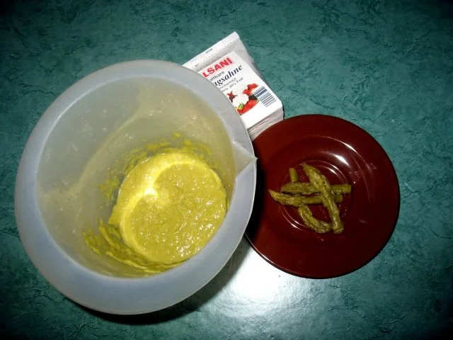 Suppe/Sahnig - Spargel-Sahne-Süppchen vom grünen Spargel - Rezept - Bild Nr. 4