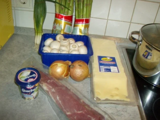 Rezept: Schweinefilet Spargel Toast Bild Nr. 3 Schweinefilet Spargel Toast - Rezept - Bild Nr. 3