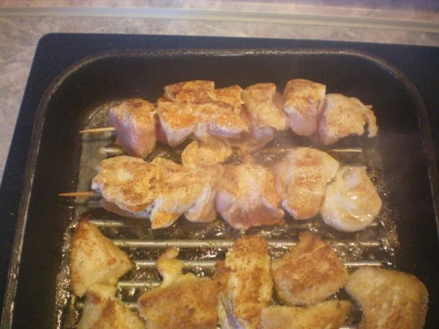 Rezept: Hähnchenspieße mit Mango-Joghurt-Curry-Sauce Bild Nr. 5 Hähnchenspieße mit Mango-Joghurt-Curry-Sauce - Rezept - Bild Nr. 5