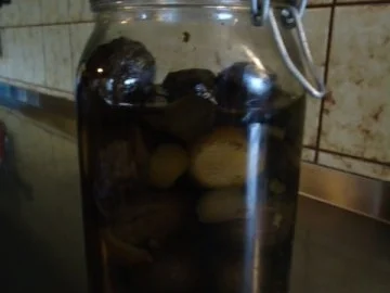 Grüne Walnüsse süß-sauer - Rezept - Bild Nr. 3