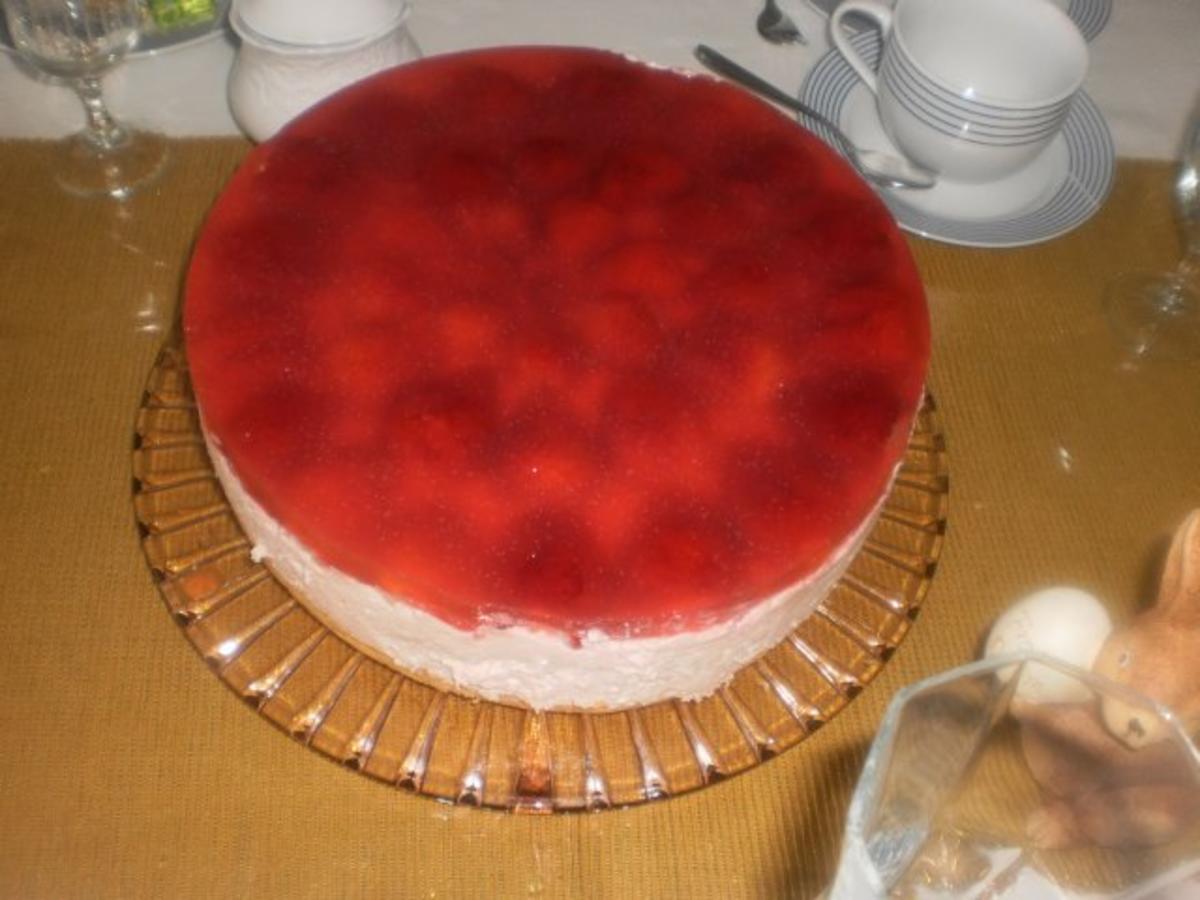 Quark-Torte mit Erdbeeren - Rezept