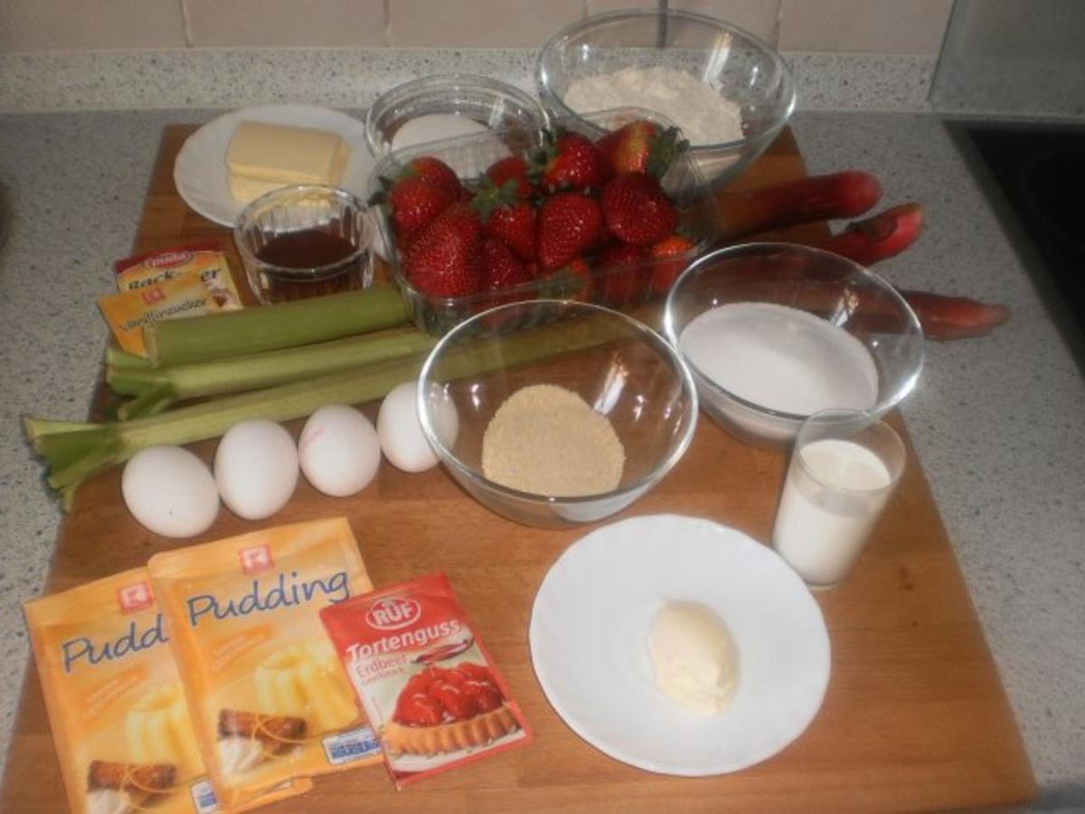 Fruchtiger Käsekuchen mit erfrischendem Rhabarber - Rezept - Bild Nr. 2