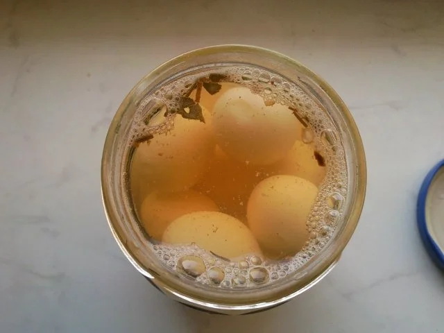 Rezept: Wachteleier eingelegt Bild Nr. 5 Wachteleier eingelegt - Rezept - Bild Nr. 5