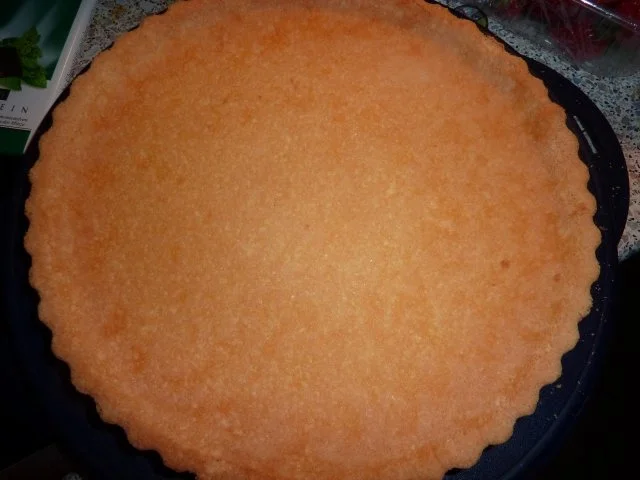 Torten: Erdbeertorte mit Pfefferminze - Rezept - Bild Nr. 2