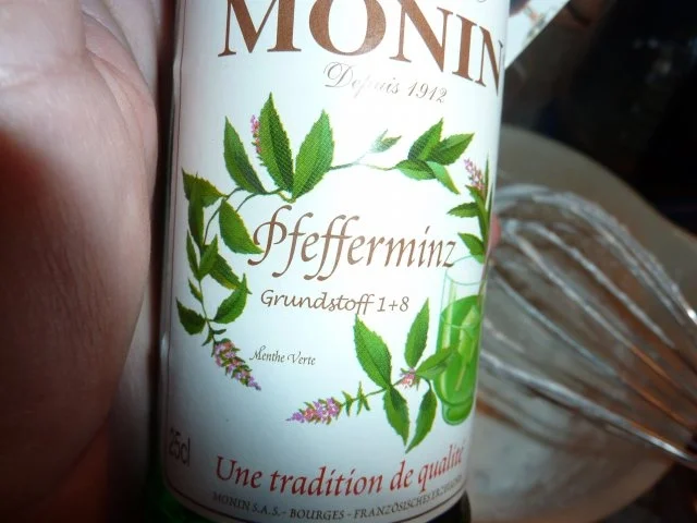 Torten: Erdbeertorte mit Pfefferminze - Rezept - Bild Nr. 5