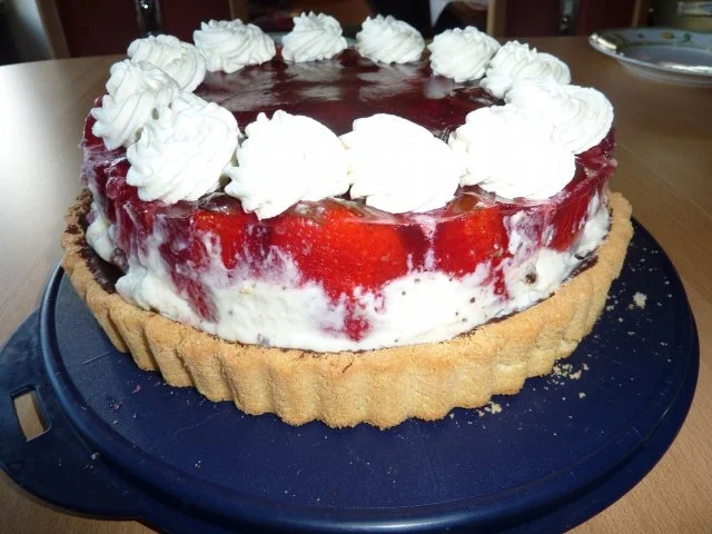 Torten: Erdbeertorte mit Pfefferminze - Rezept - Bild Nr. 11