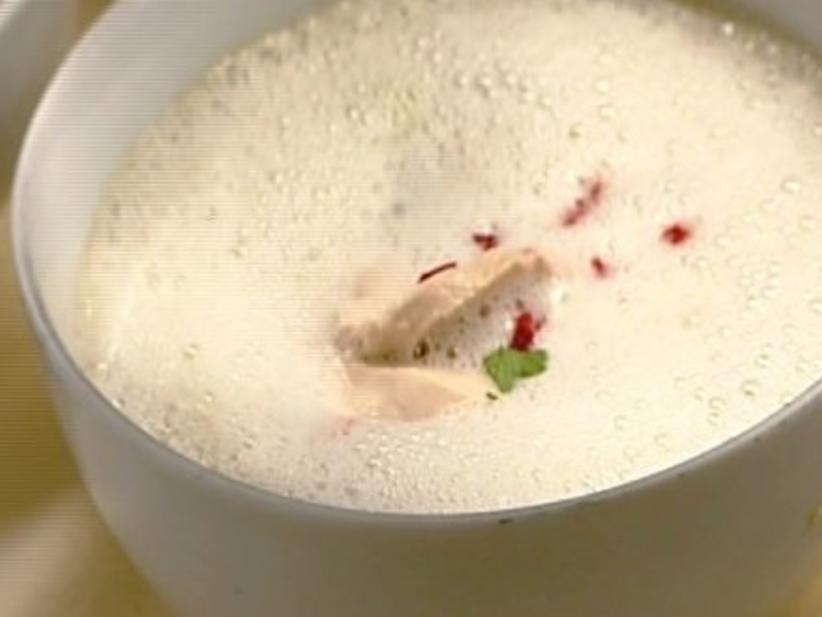 Tom Kha Gai – Hühnersuppe würziger Kokosmilch auf thailändische Art ...