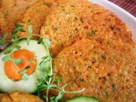 Rezept: Lecker würzige Hirsepuffer- Hirseplinsen mit Zitronenthymian Bild Nr. 2 Lecker würzige Hirsepuffer- Hirseplinsen mit Zitronenthymian - Rezept - Bild Nr. 2